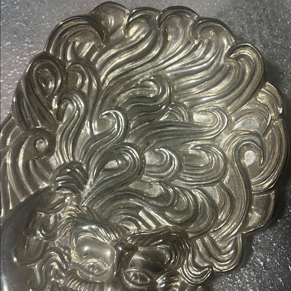International Silver Company Santa Claus candy trinket dish - Picture 8 of 8